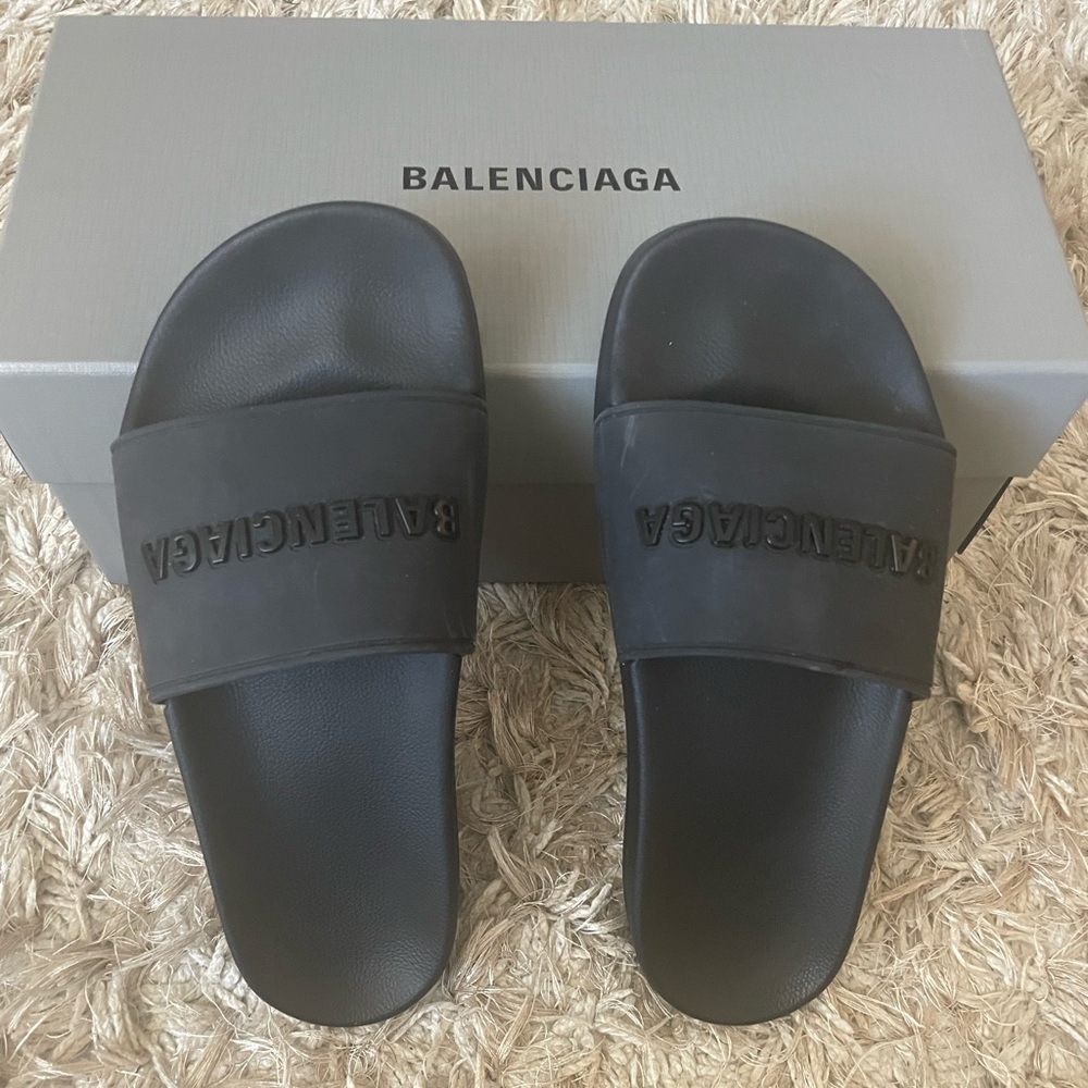 100% Authentic Balenciaga Slides